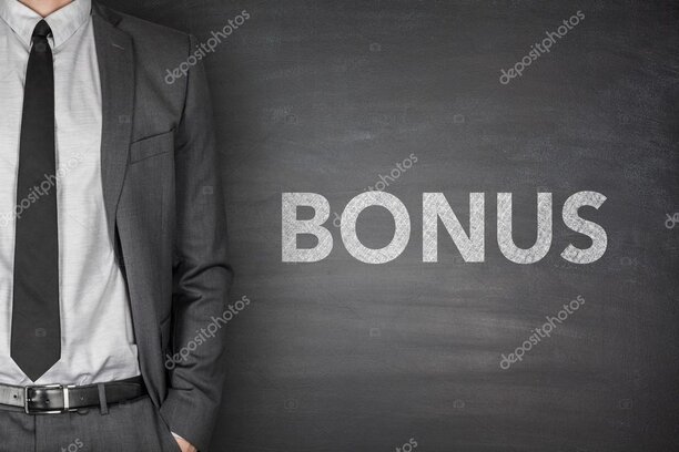 Famiglia che valuta i nuovi bonus fiscali 2024